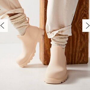 NIB- Free People Rain Boot